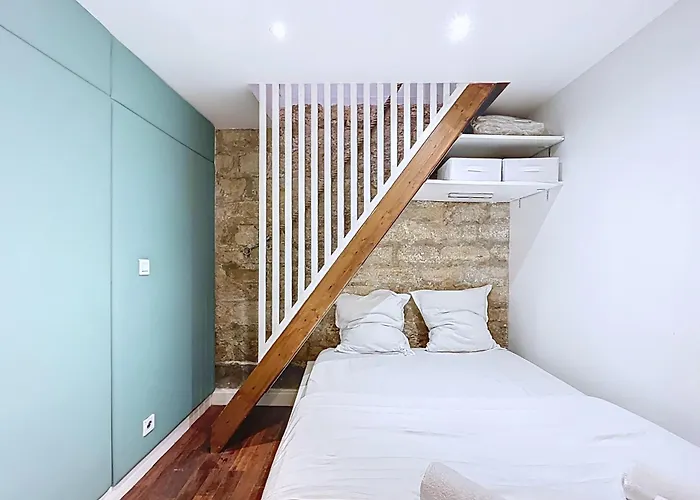 Tiny House Near Eiffel Tower *